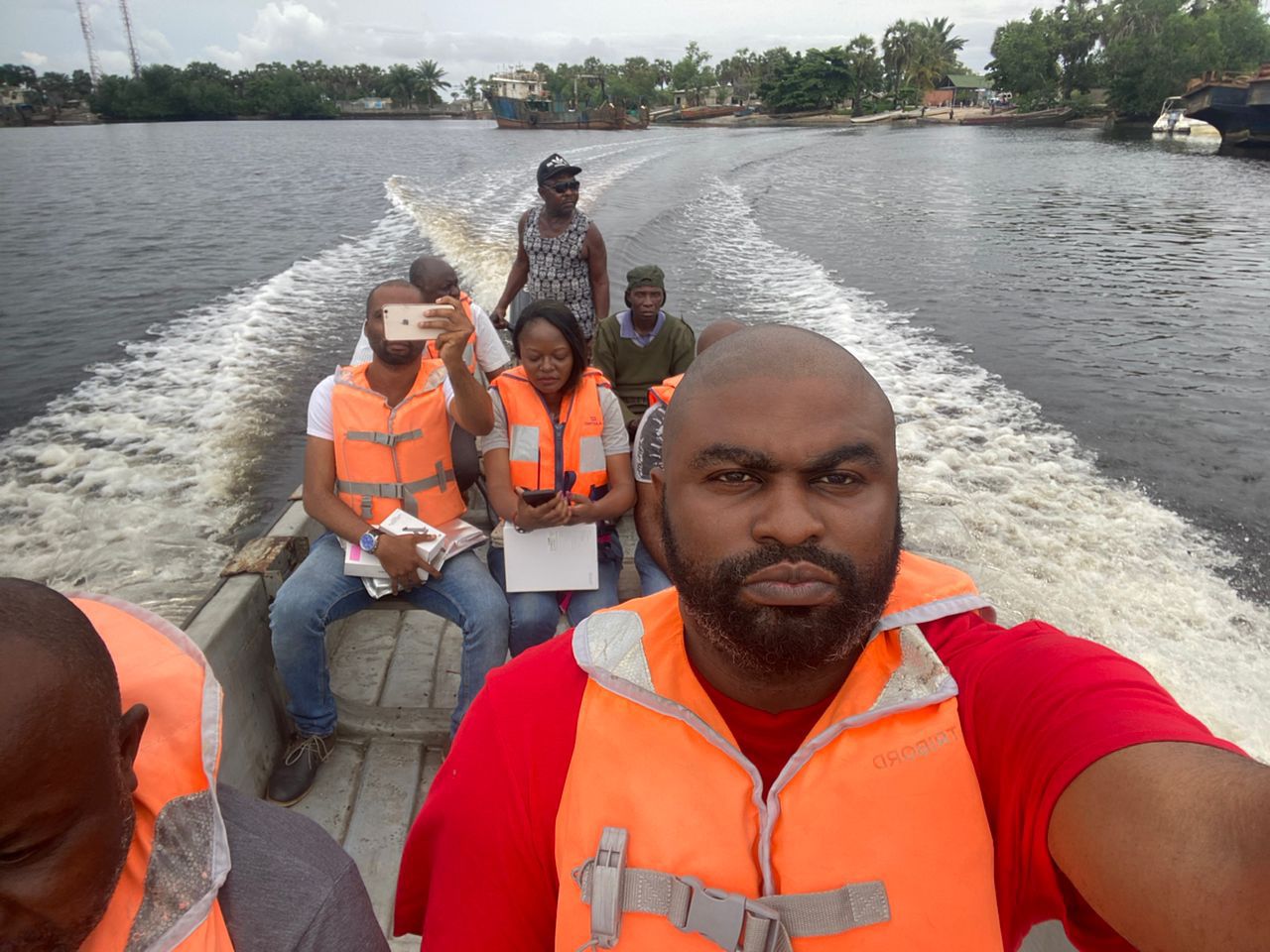 Mission fluviale — fleuve Congo, inventaire écosystème